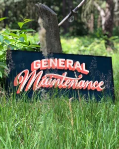 Een handgemaakt sign, general maintenance
